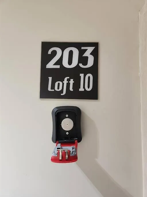 Loft 10, Aparta Estudio 203 Medellín Apartamento