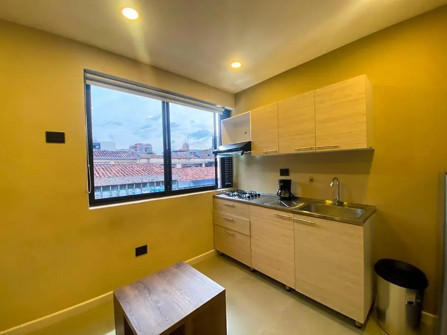 Loft 10, Aparta Estudio 203 Medellín 0*,
